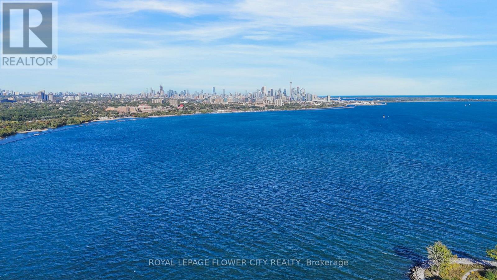 Ph404 - 38 Annie Craig Drive, Toronto, Ontario  M8V 0G9 - Photo 2 - W12488600