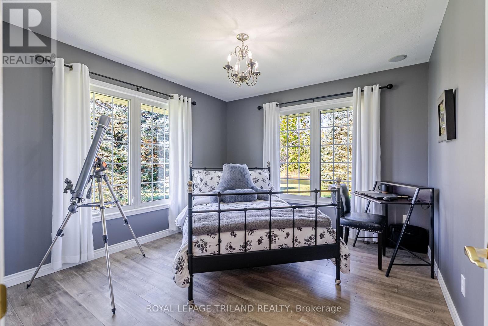 5017 Hamilton Road, Thames Centre, Ontario  N0L 1G6 - Photo 22 - X12491818