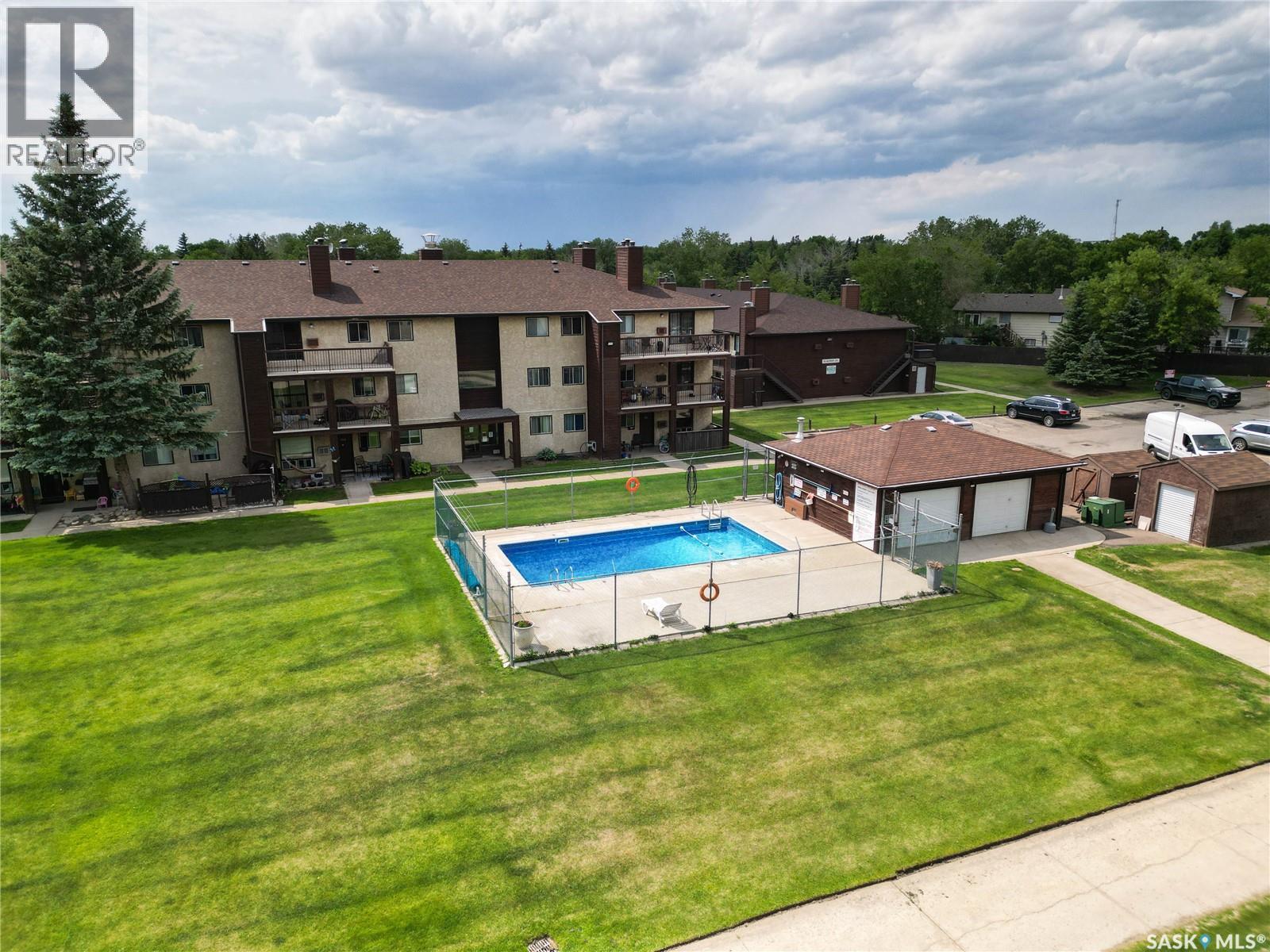 303 51 Rodenbush Drive, Regina, Saskatchewan  S4R 8C7 - Photo 4 - SK022030