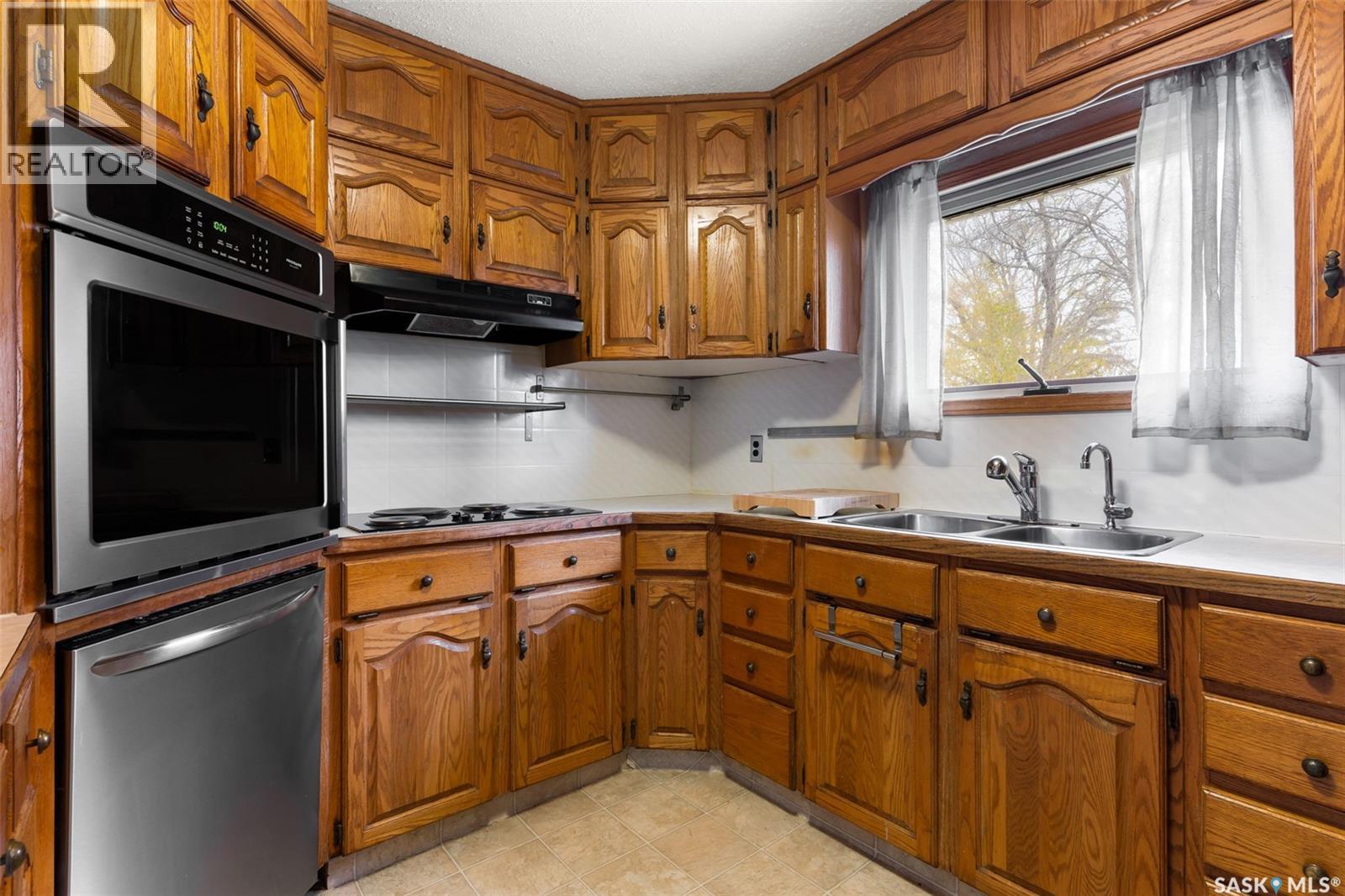 2537 Edward Street, Regina, Saskatchewan  S4S 0M9 - Photo 9 - SK022023