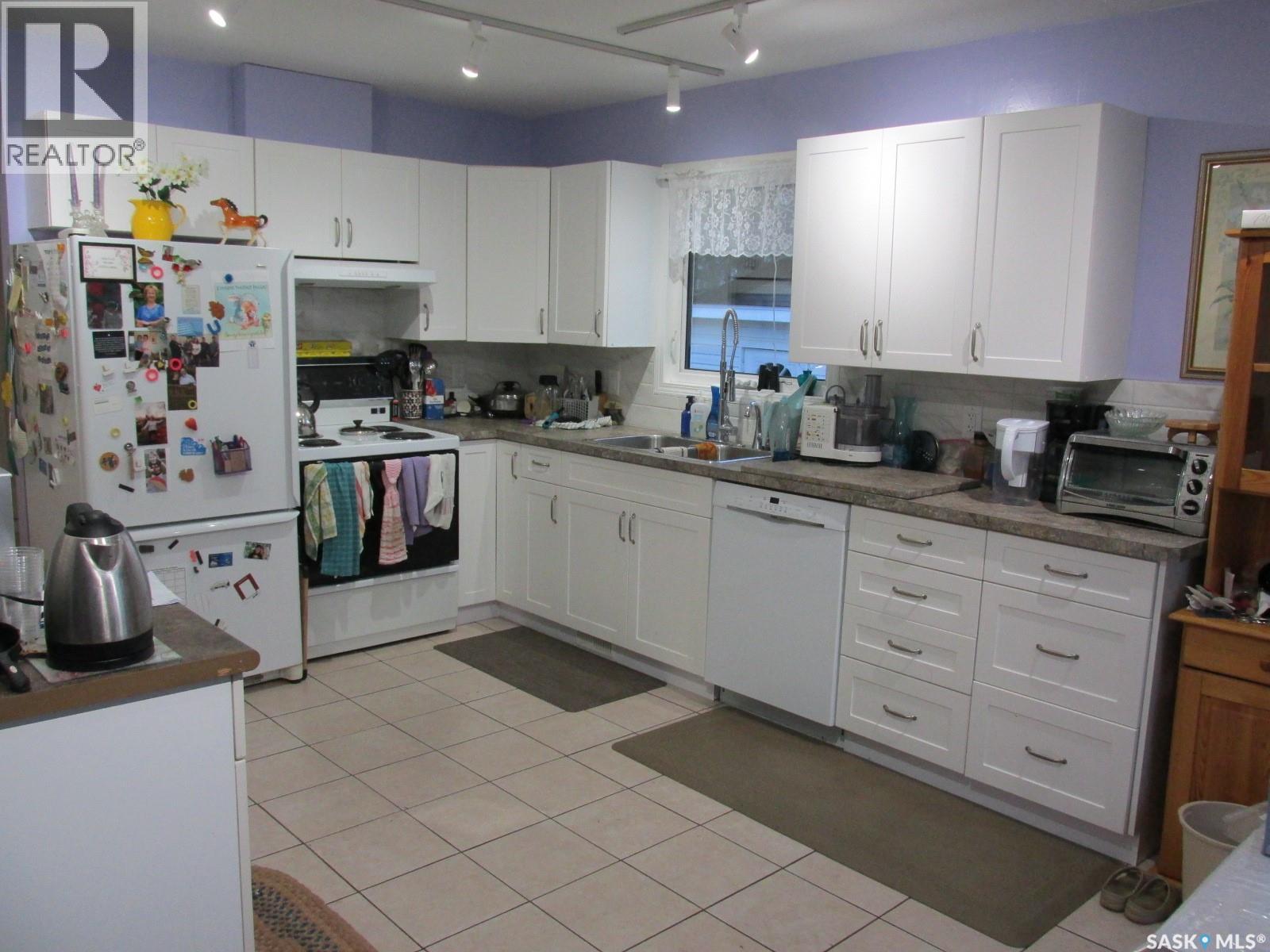 311 1st Street W, Nipawin, Saskatchewan  S0E 1E0 - Photo 10 - SK022016