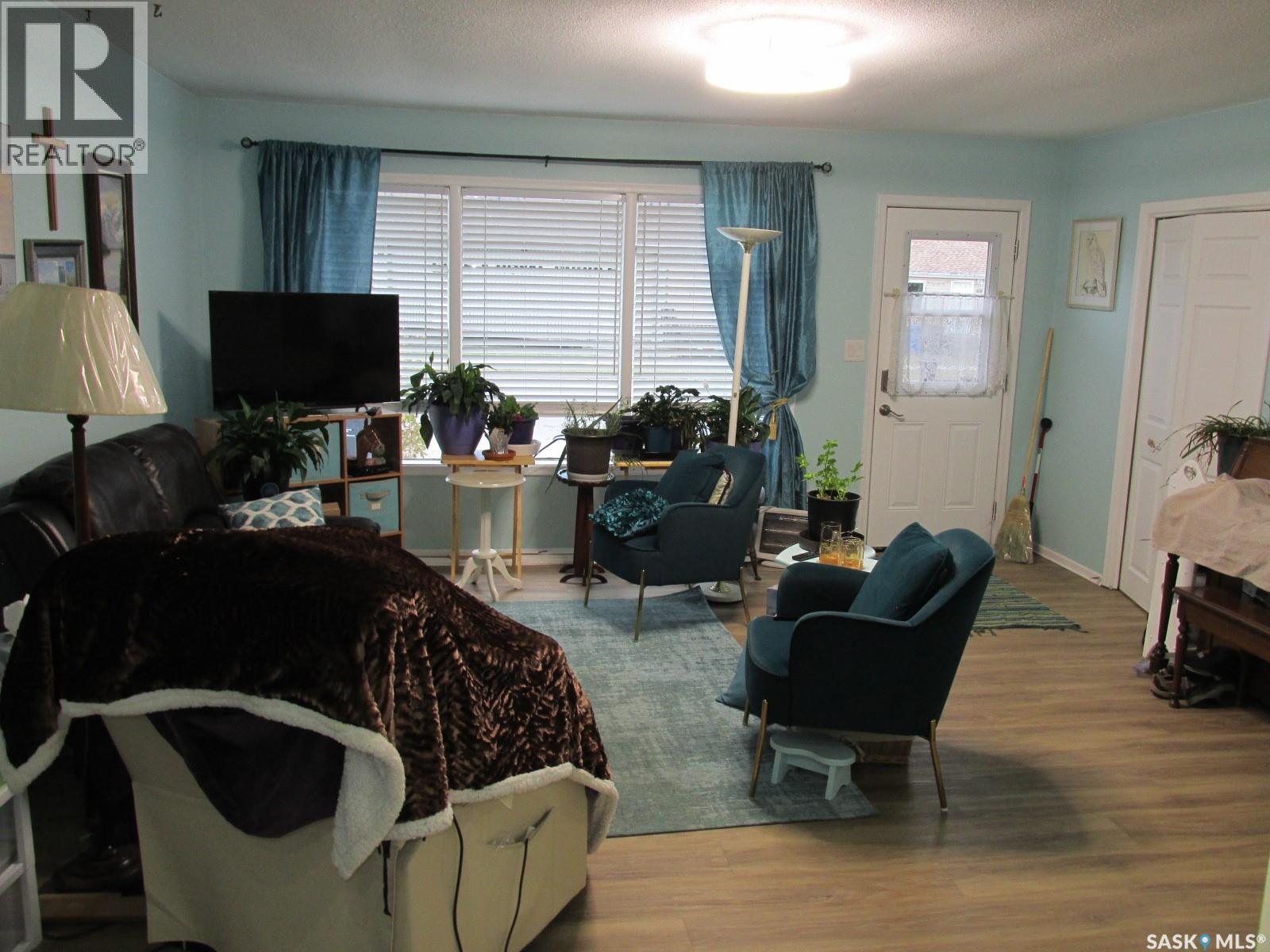 311 1st Street W, Nipawin, Saskatchewan  S0E 1E0 - Photo 5 - SK022016