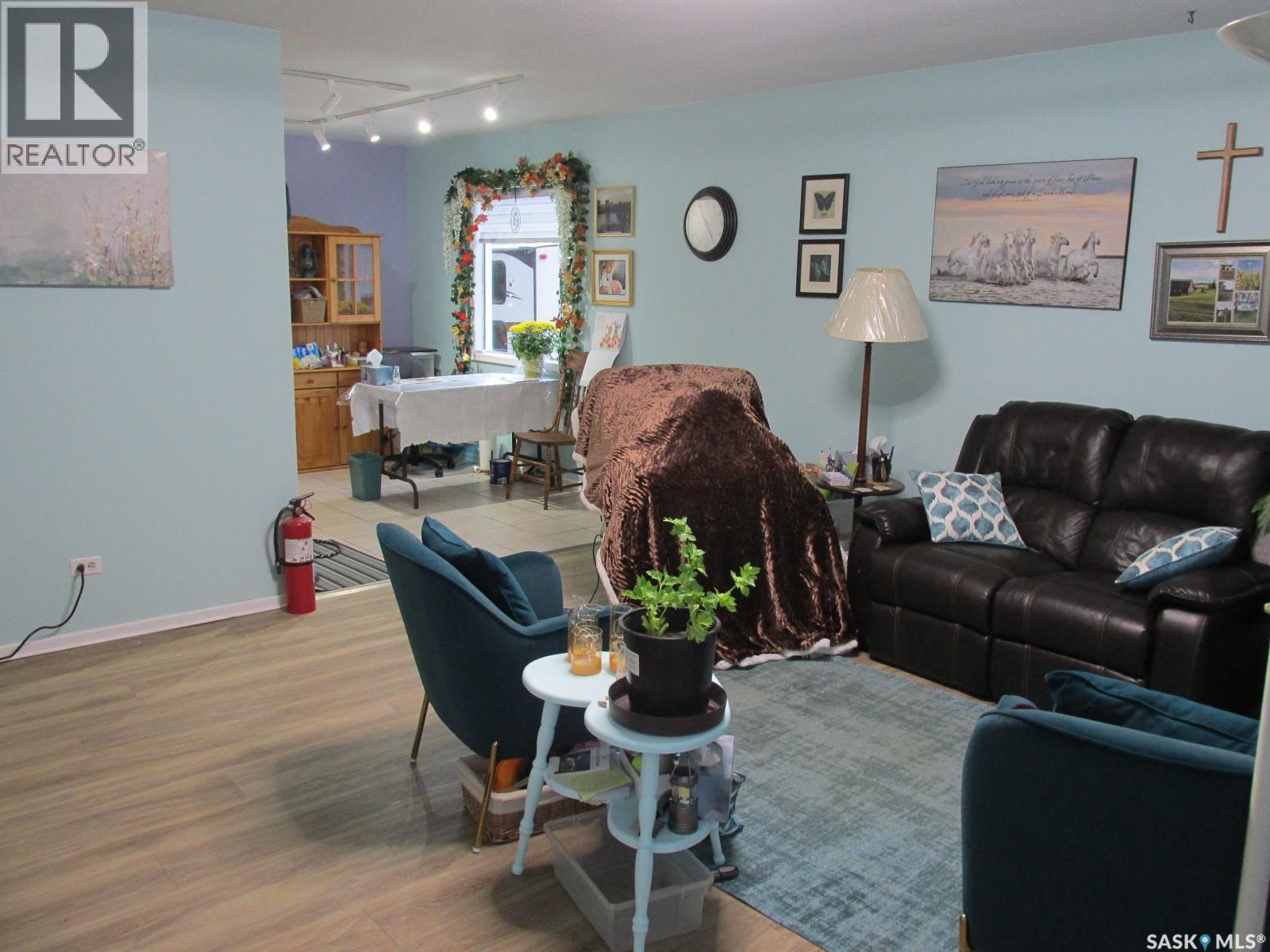 311 1st Street W, Nipawin, Saskatchewan  S0E 1E0 - Photo 8 - SK022016