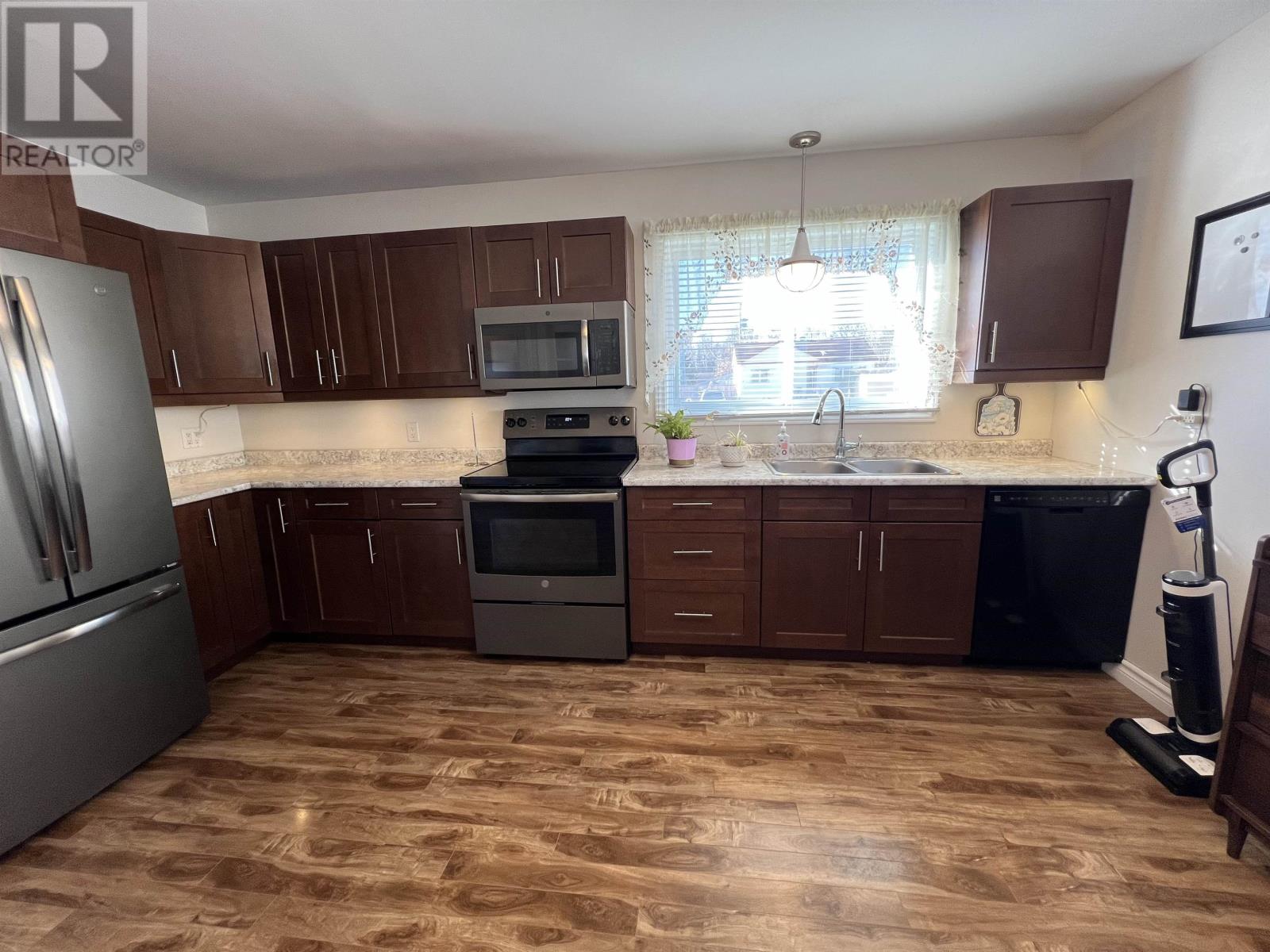 13 Falcon Dr, Manitouwadge, Ontario  P0T 2C0 - Photo 7 - TB253355