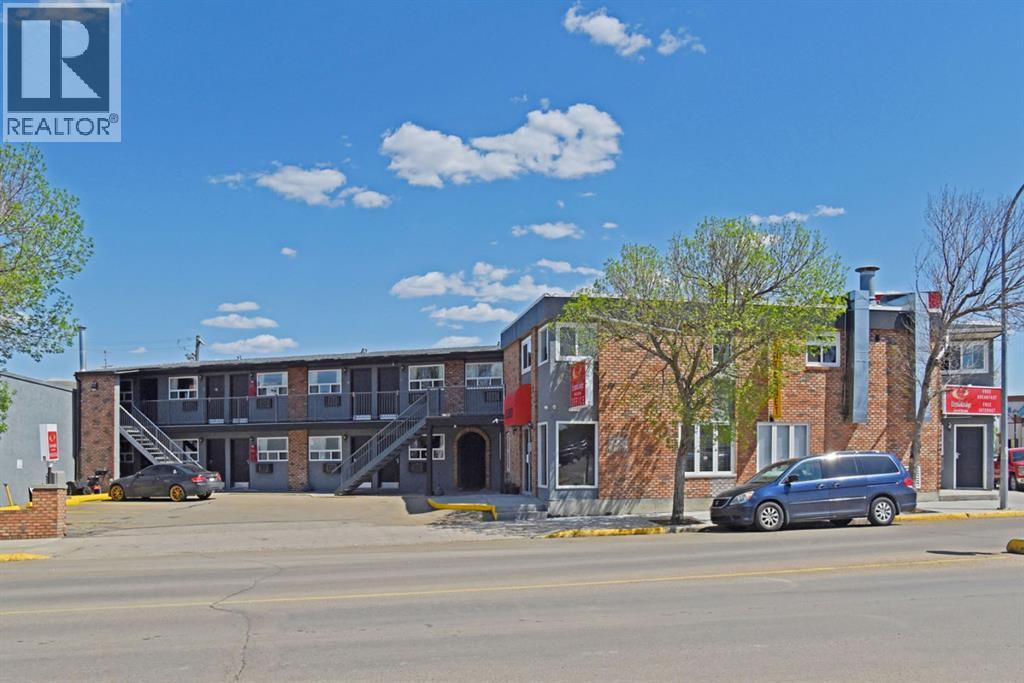 392 Centre Street, Drumheller, Alberta  T0J 0Y0 - Photo 2 - A2168094