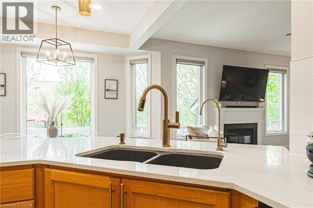 2170 Coldwater Street, Burlington, Ontario  L7L 7K5 - Photo 8 - 40724737