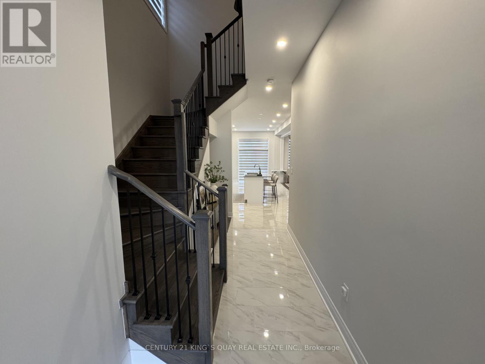 135 Jinnah Avenue, Markham, Ontario  L3S 0G4 - Photo 3 - N12491772