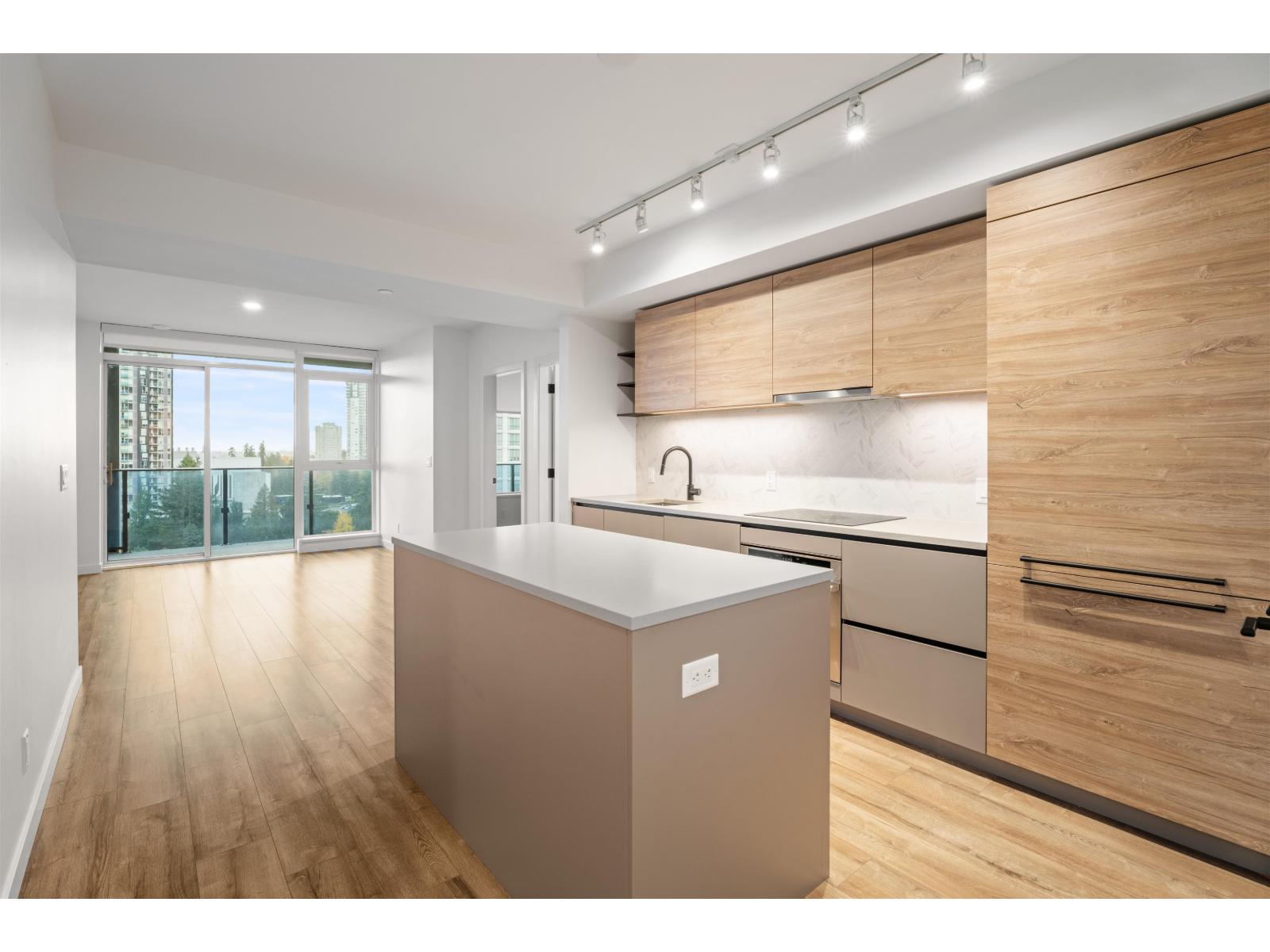 1409 10448 University Drive, Surrey, British Columbia  V3T 0S7 - Photo 4 - R3063120