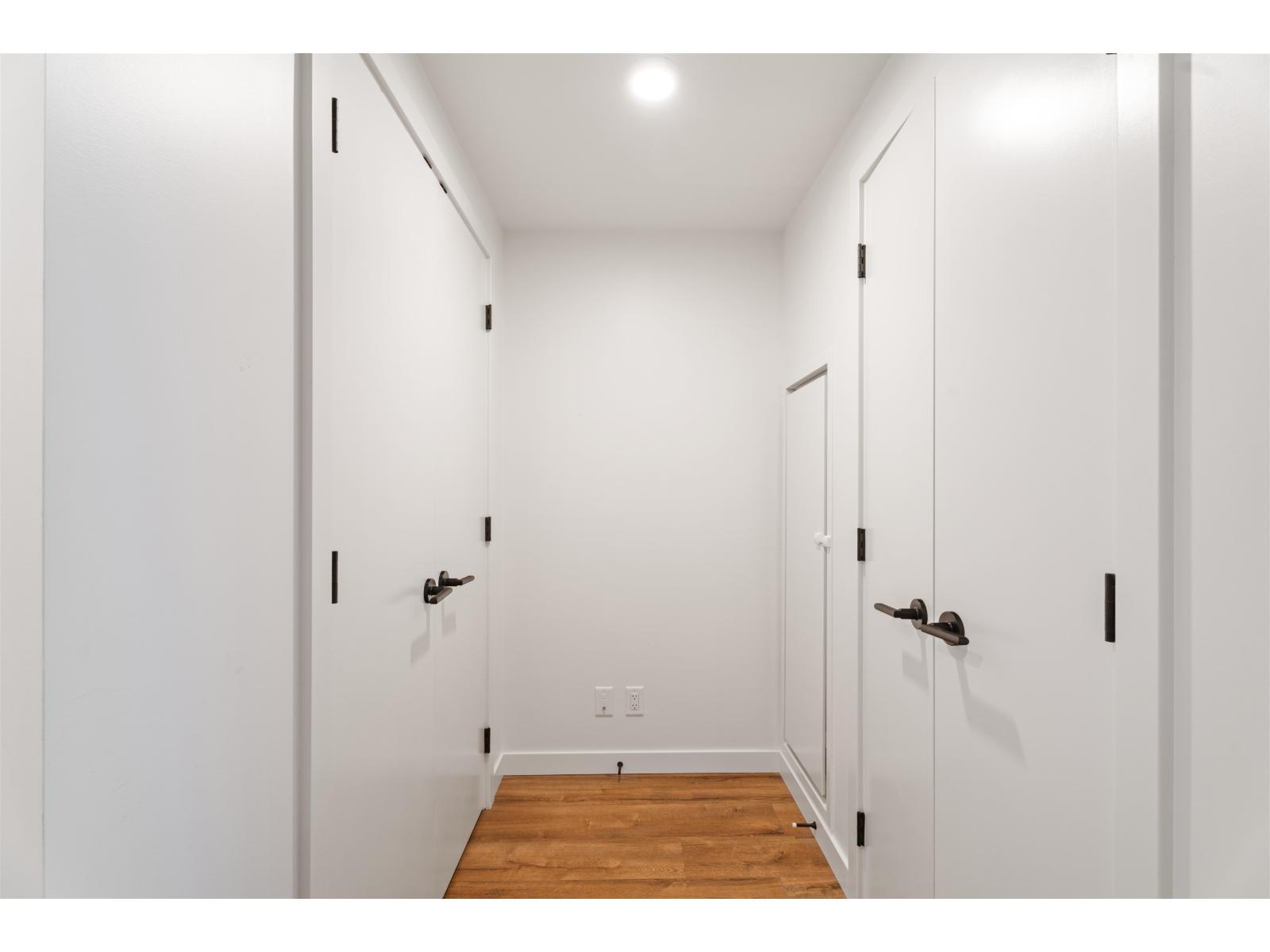 1409 10448 University Drive, Surrey, British Columbia  V3T 0S7 - Photo 3 - R3063120