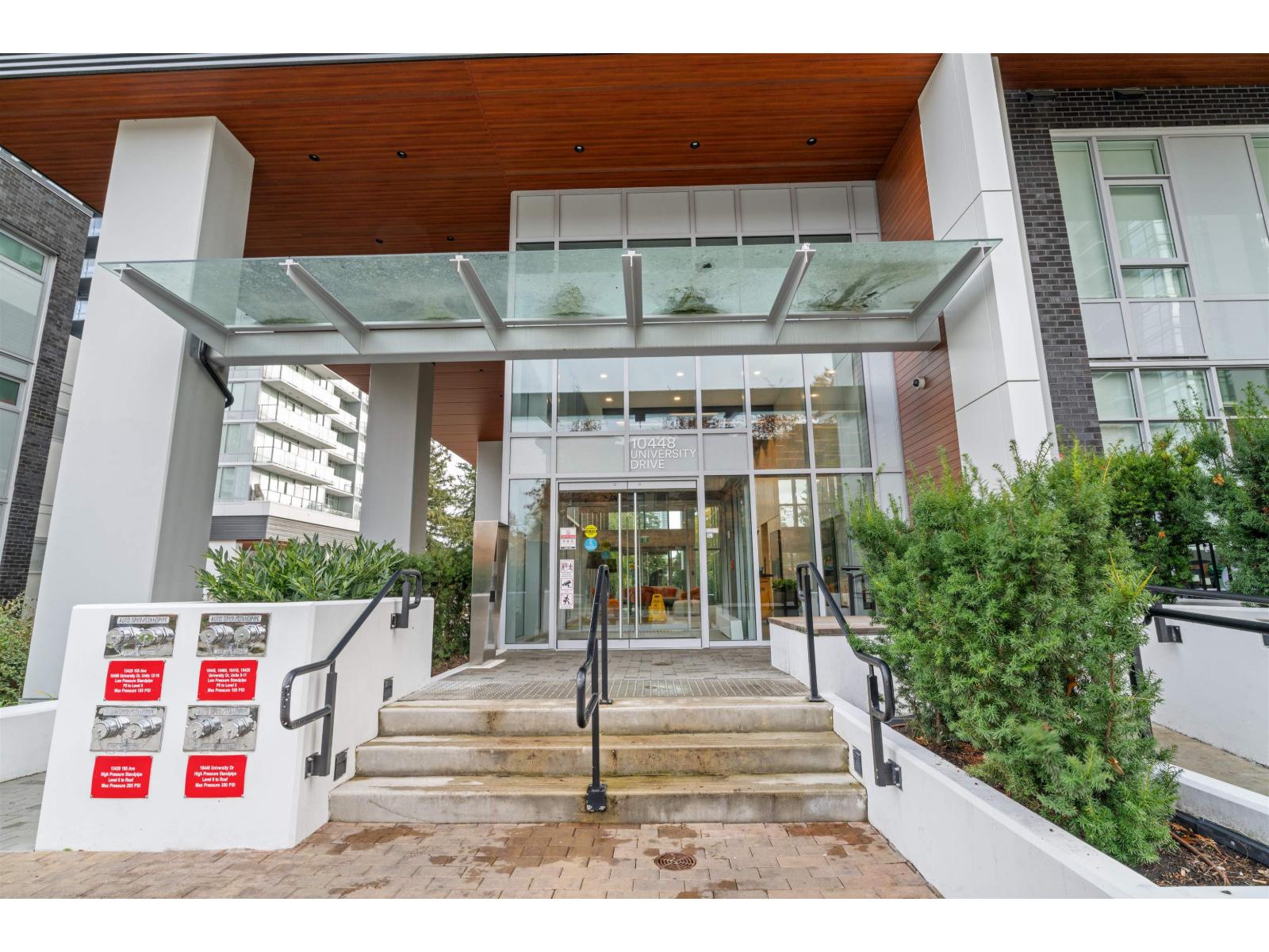 1409 10448 University Drive, Surrey, British Columbia  V3T 0S7 - Photo 2 - R3063120