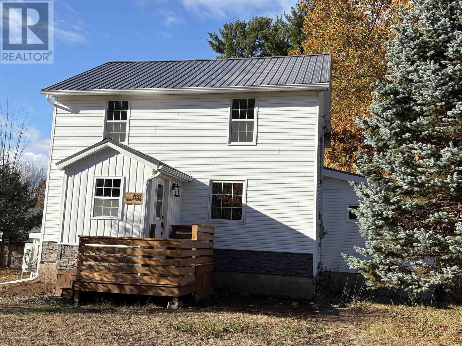 637 Aldred Drive, Greenwood, Nova Scotia  B0P 1R0 - Photo 2 - 202526075