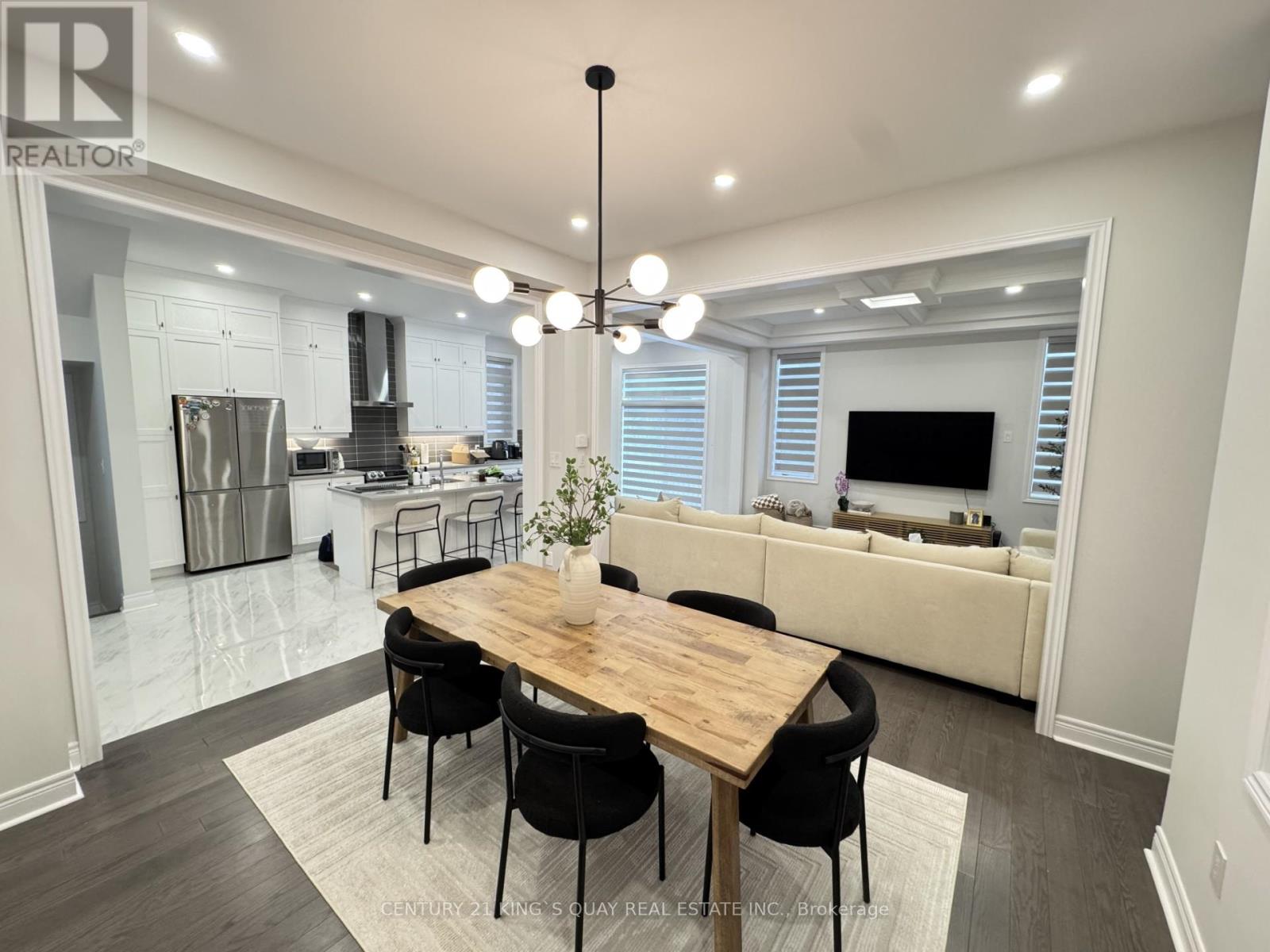 135 Jinnah Avenue, Markham, Ontario  L3S 0G4 - Photo 9 - N12491772