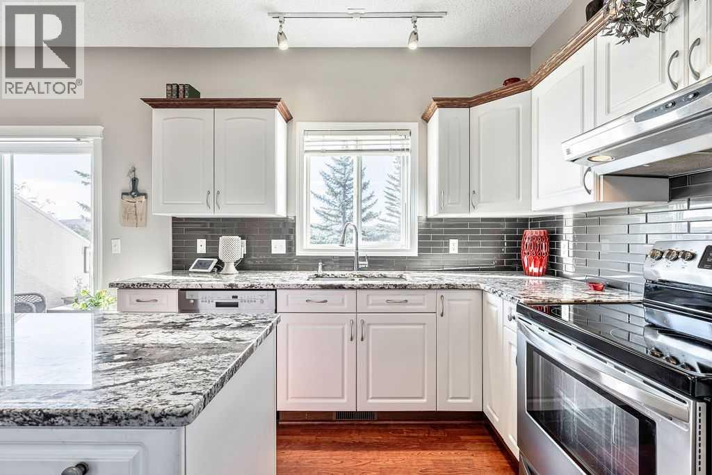 143 Country Hills Gardens Nw, Calgary, Alberta  T3K 5G1 - Photo 12 - A2265848