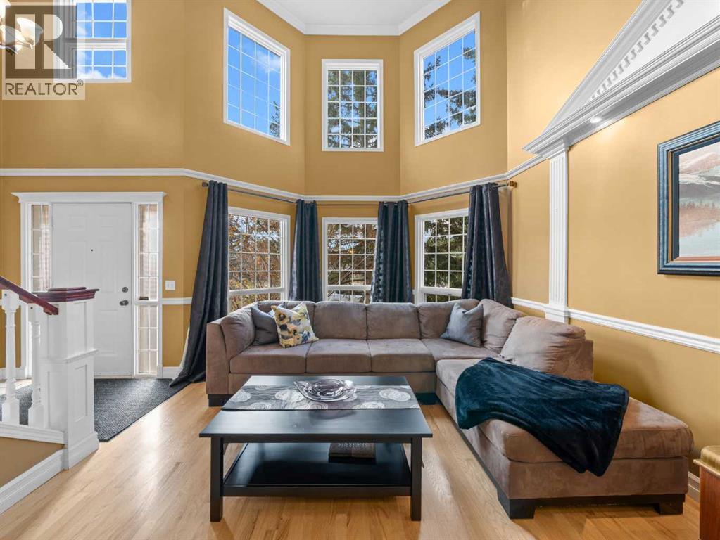 9995 Scurfield Drive Nw, Calgary, Alberta  T3L 1X1 - Photo 4 - A2266526