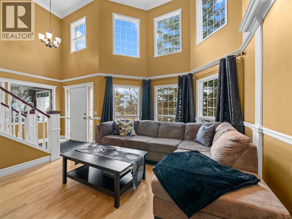 9995 Scurfield Drive Nw, Calgary, Alberta  T3L 1X1 - Photo 5 - A2266526