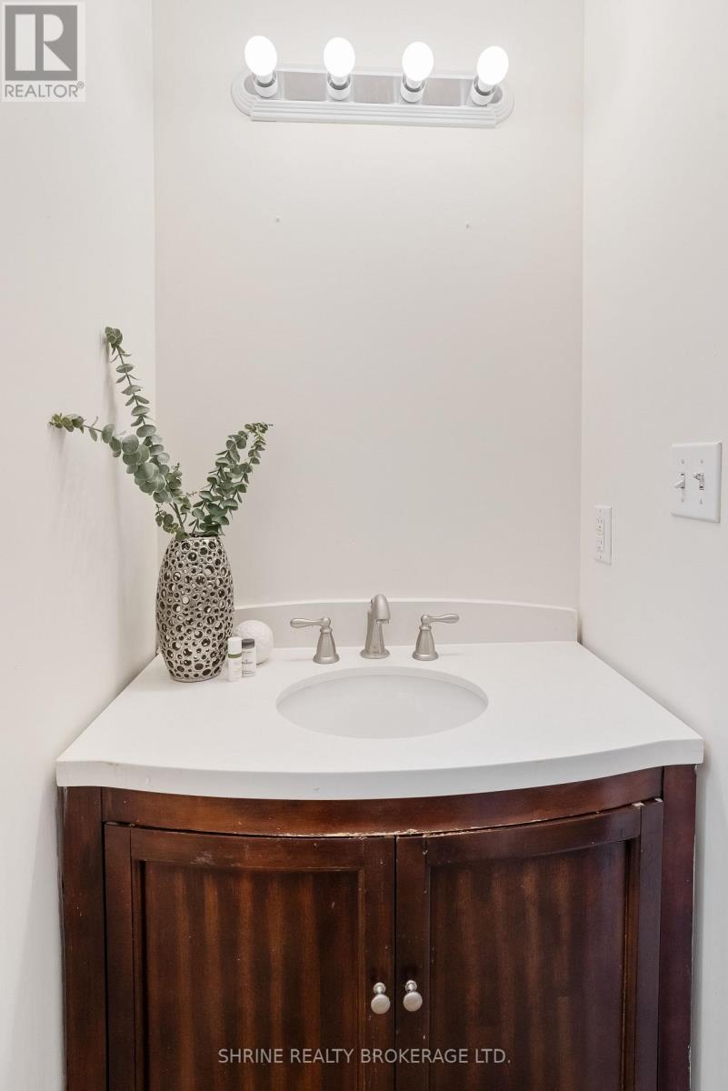 899 Bradshaw Crescent, London North (North C), Ontario  N5X 0B6 - Photo 16 - X12492618