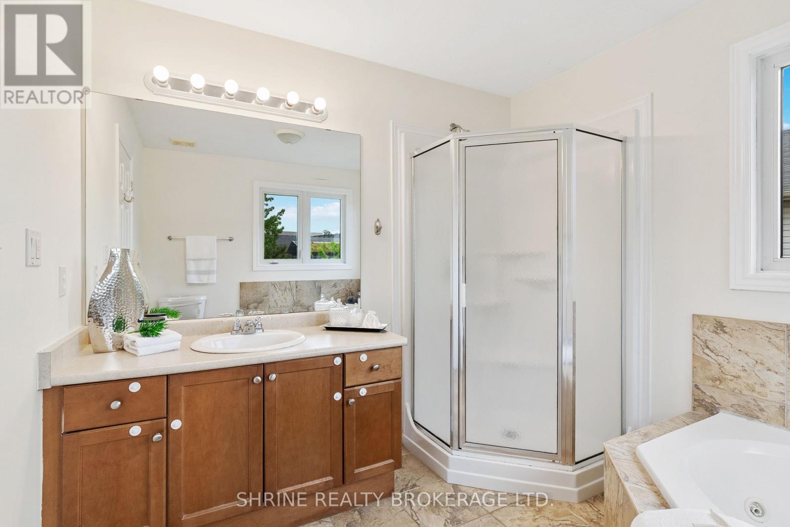 899 Bradshaw Crescent, London North (North C), Ontario  N5X 0B6 - Photo 23 - X12492618