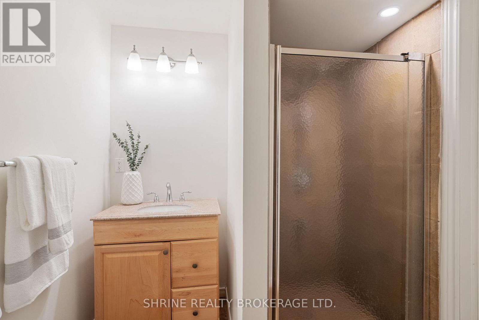 899 Bradshaw Crescent, London North (North C), Ontario  N5X 0B6 - Photo 38 - X12492618