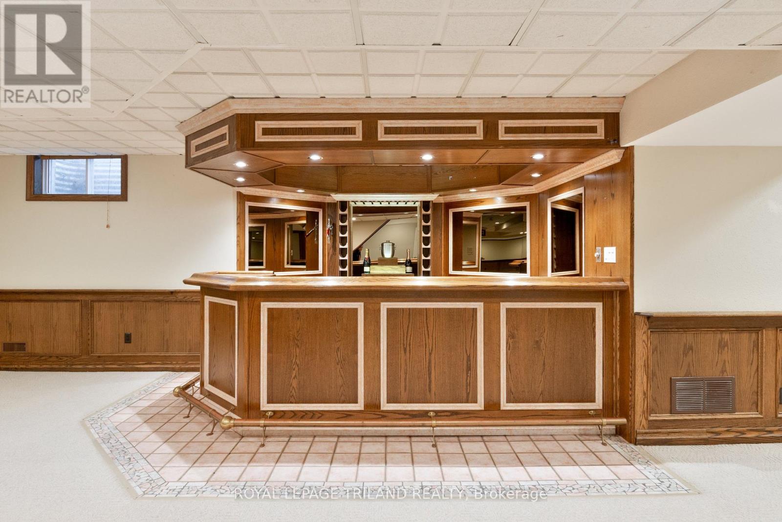 700 Westmount Hills Drive, London South (South C), Ontario  N6K 1B2 - Photo 37 - X12492656