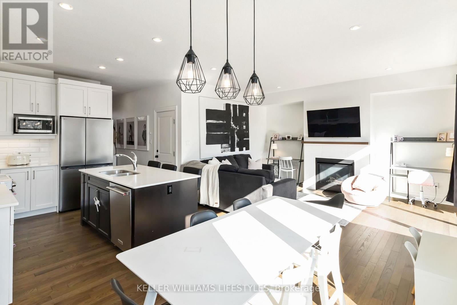 20 - 555 Sunningdale Road E, London North (North B), Ontario  N5X 4B3 - Photo 23 - X12492674