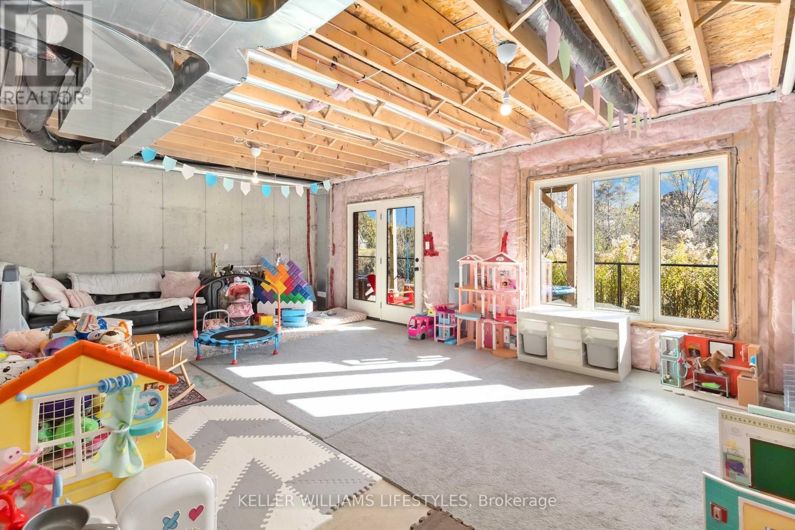 20 - 555 Sunningdale Road E, London North (North B), Ontario  N5X 4B3 - Photo 40 - X12492674