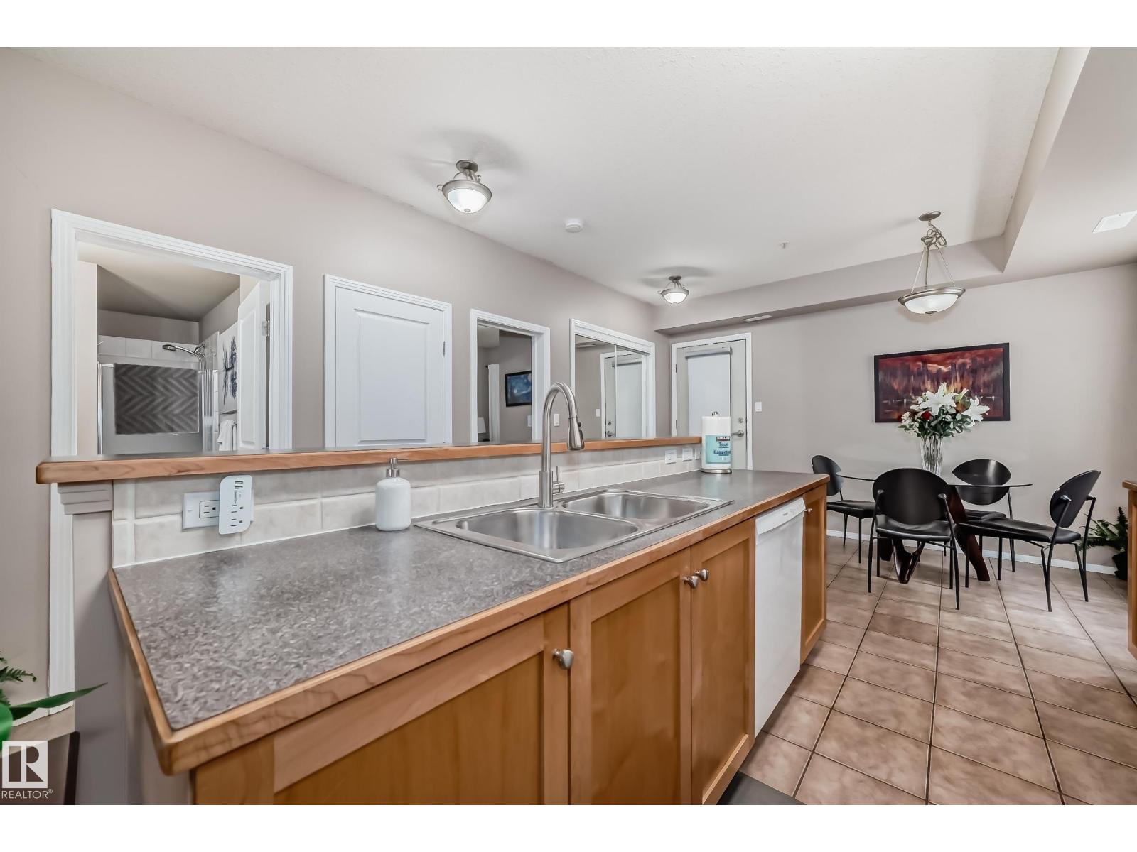 #101 8619 111 St Nw, Edmonton, Alberta  T6G 1H8 - Photo 8 - E4464058