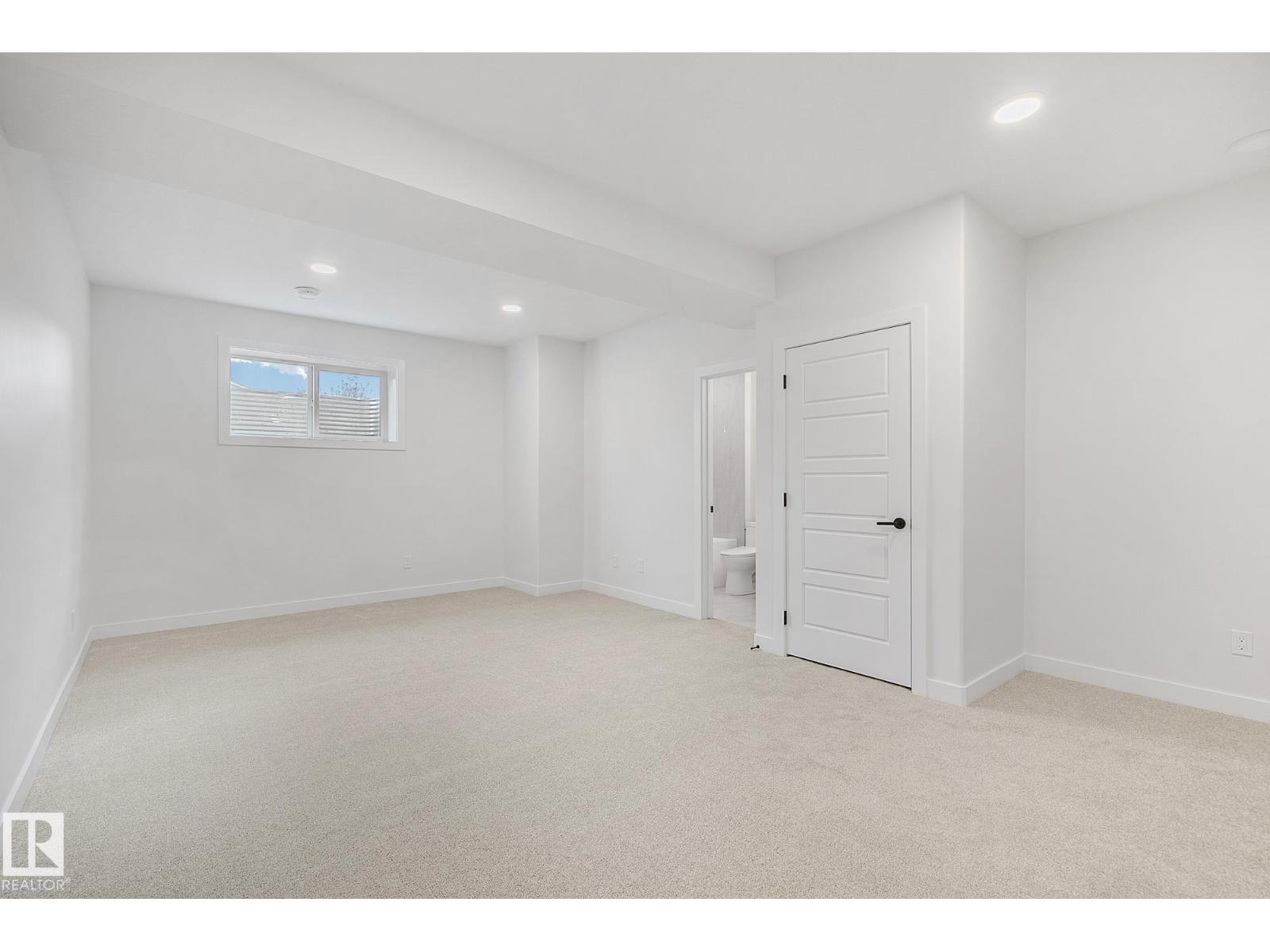 9926 9928 157 St Nw, Edmonton, Alberta  T5P 2T6 - Photo 47 - E4464059