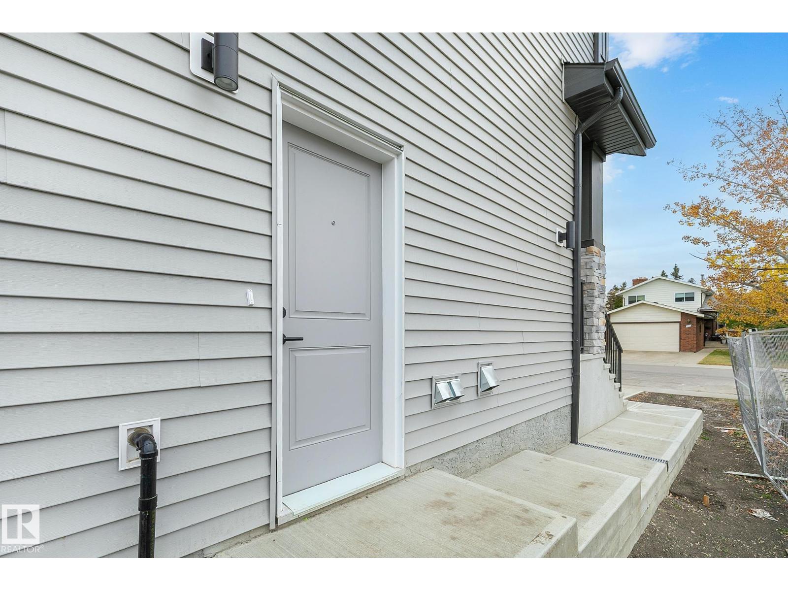 9926 9928 157 St Nw, Edmonton, Alberta  T5P 2T6 - Photo 57 - E4464059