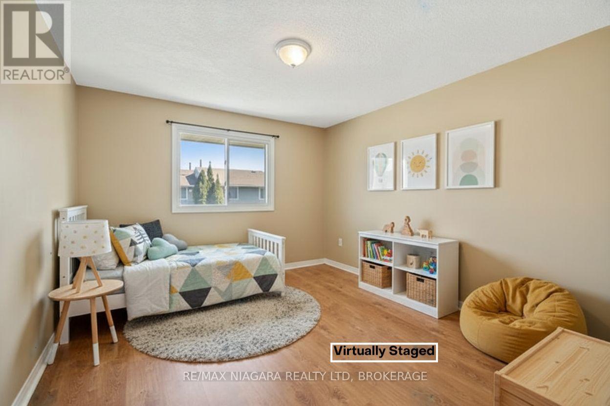 18 Julie Drive, Thorold, Ontario  L2V 4L5 - Photo 22 - X12382144