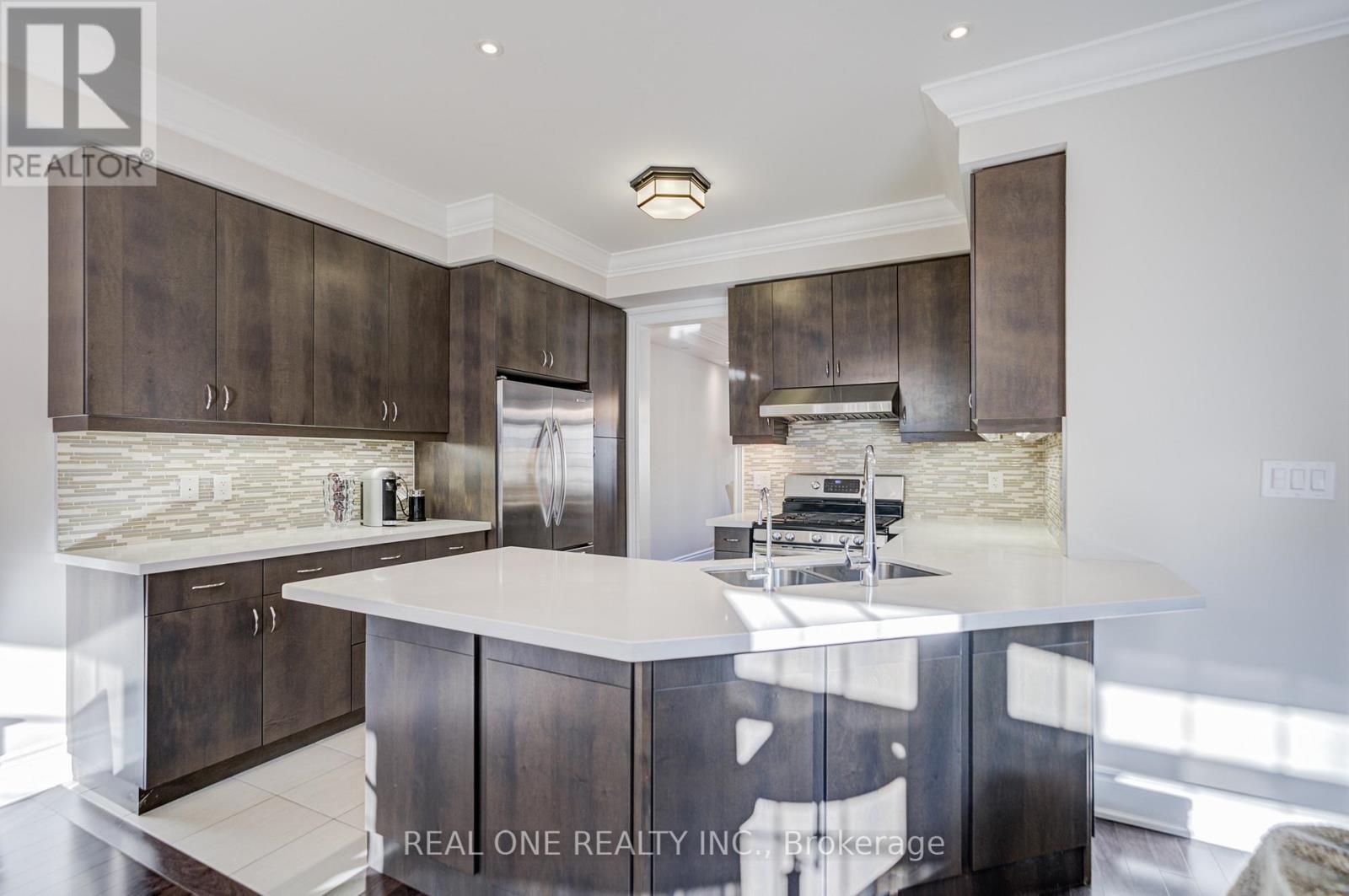 71 Bloorview Place, Toronto, Ontario  M2J 0B2 - Photo 18 - C12492474