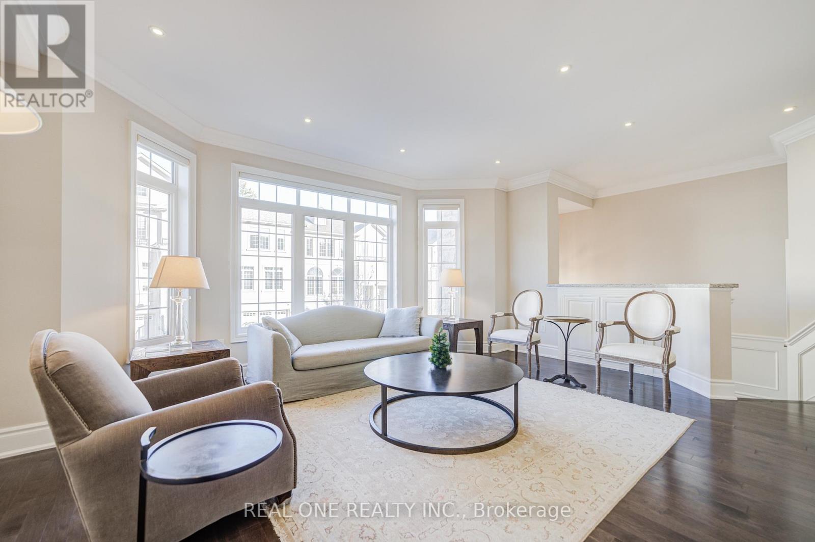 71 Bloorview Place, Toronto, Ontario  M2J 0B2 - Photo 7 - C12492474