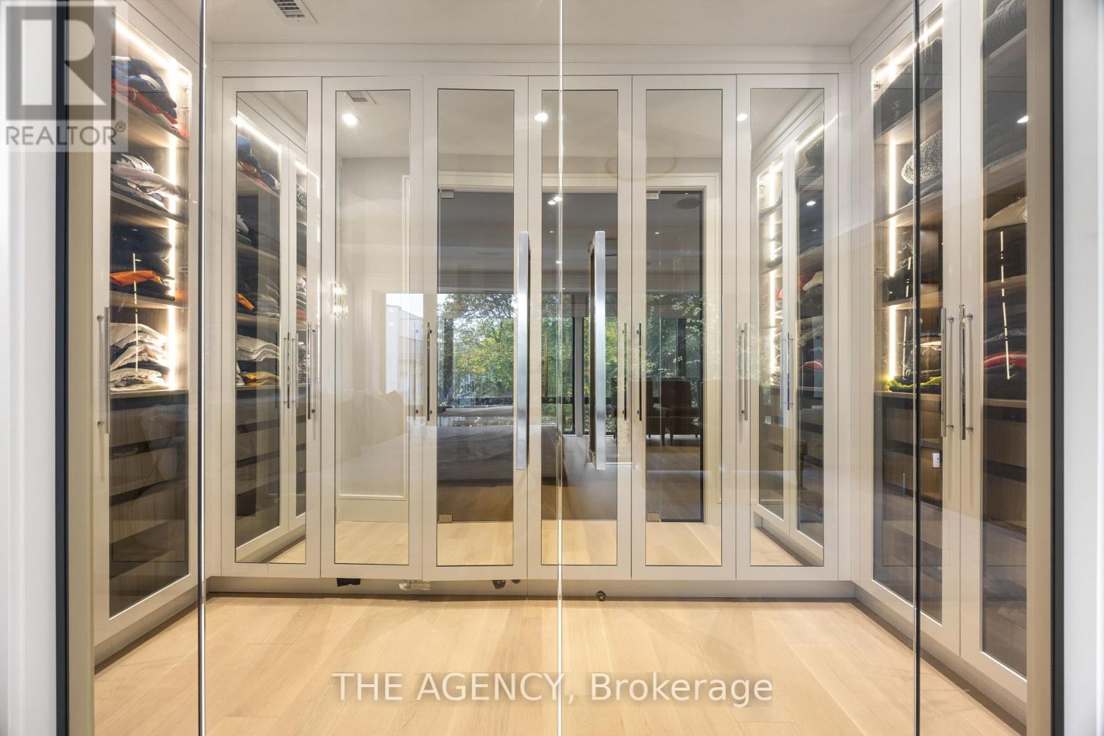 6 Hillholm Road, Toronto, Ontario  M5P 1M2 - Photo 20 - C12492534