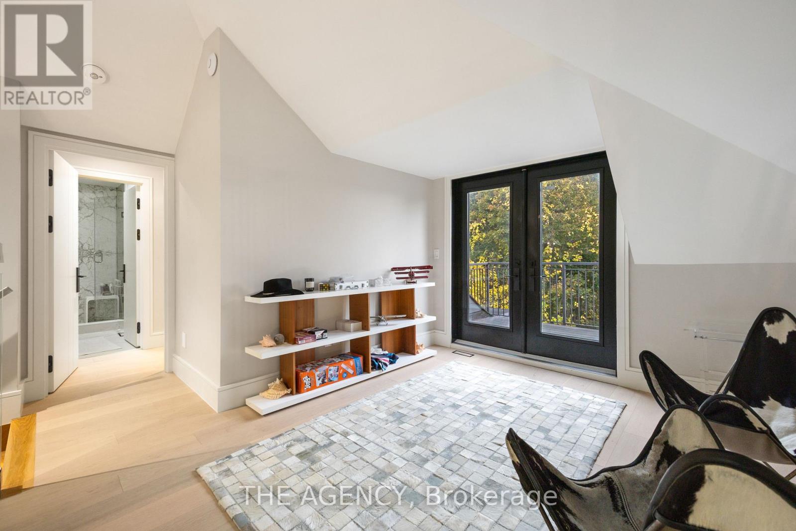 6 Hillholm Road, Toronto, Ontario  M5P 1M2 - Photo 25 - C12492534