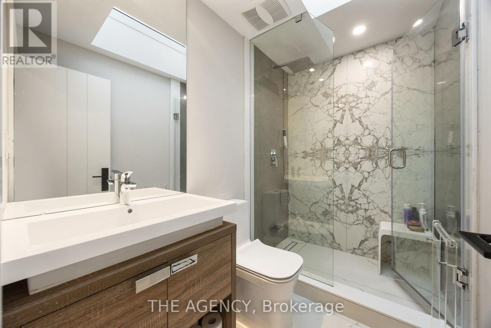 6 Hillholm Road, Toronto, Ontario  M5P 1M2 - Photo 27 - C12492534