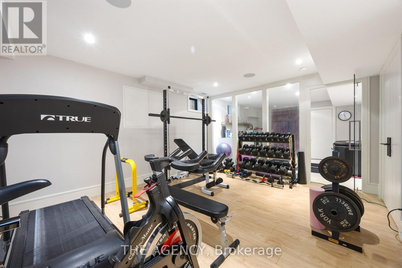 6 Hillholm Road, Toronto, Ontario  M5P 1M2 - Photo 30 - C12492534