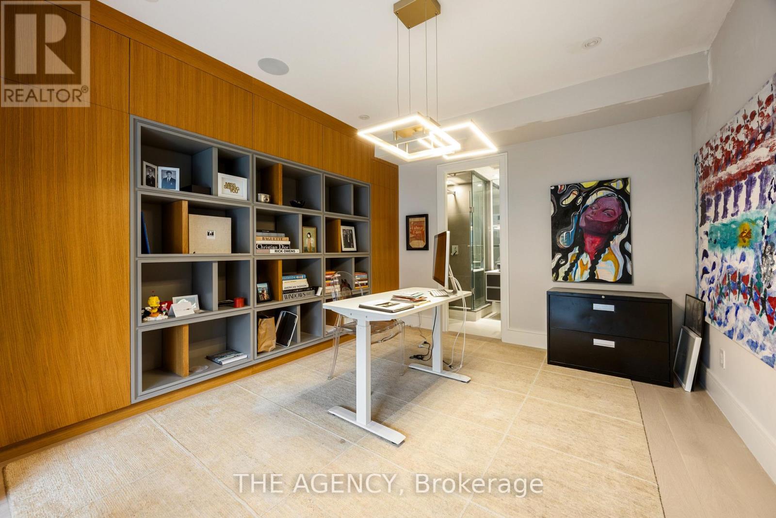 6 Hillholm Road, Toronto, Ontario  M5P 1M2 - Photo 4 - C12492534