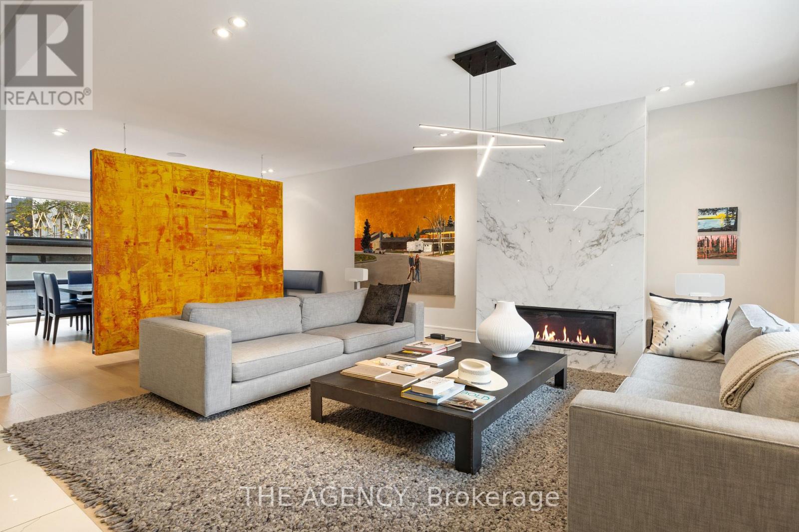 6 Hillholm Road, Toronto, Ontario  M5P 1M2 - Photo 5 - C12492534