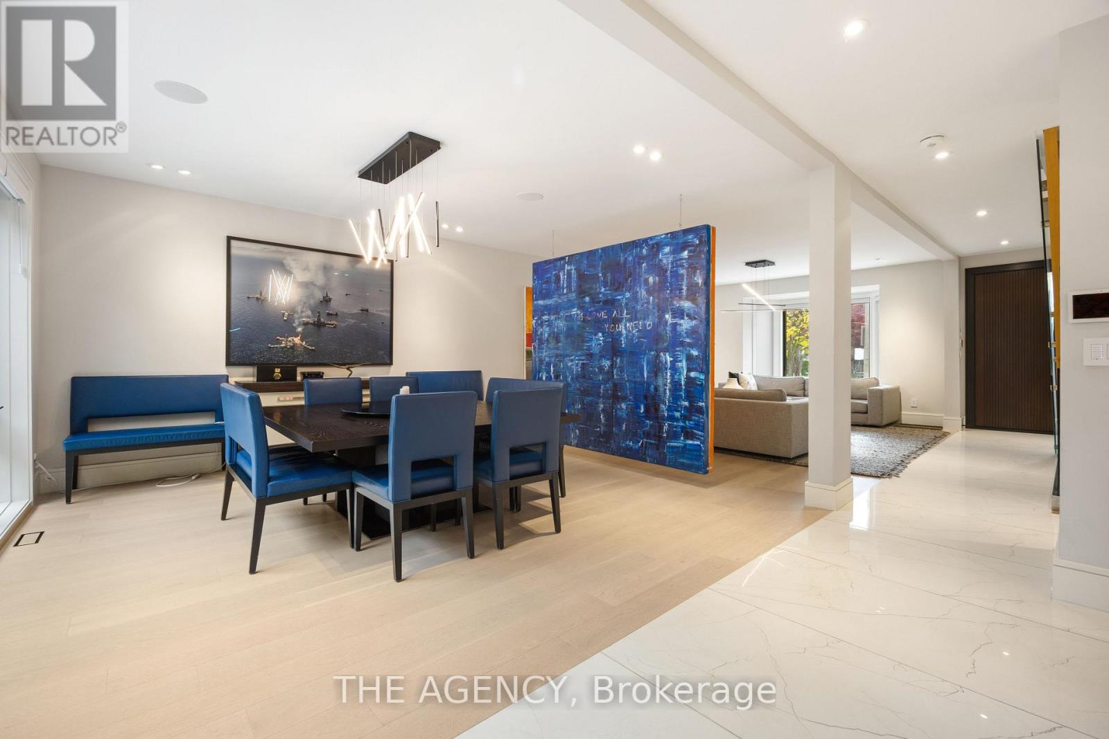 6 Hillholm Road, Toronto, Ontario  M5P 1M2 - Photo 8 - C12492534