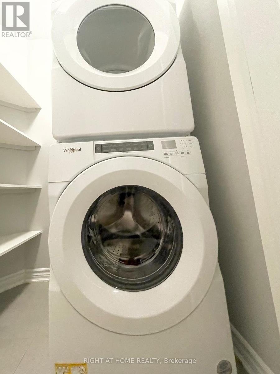 712 Lapland Private, Ottawa, Ontario  K2S 1B6 - Photo 9 - X12492636