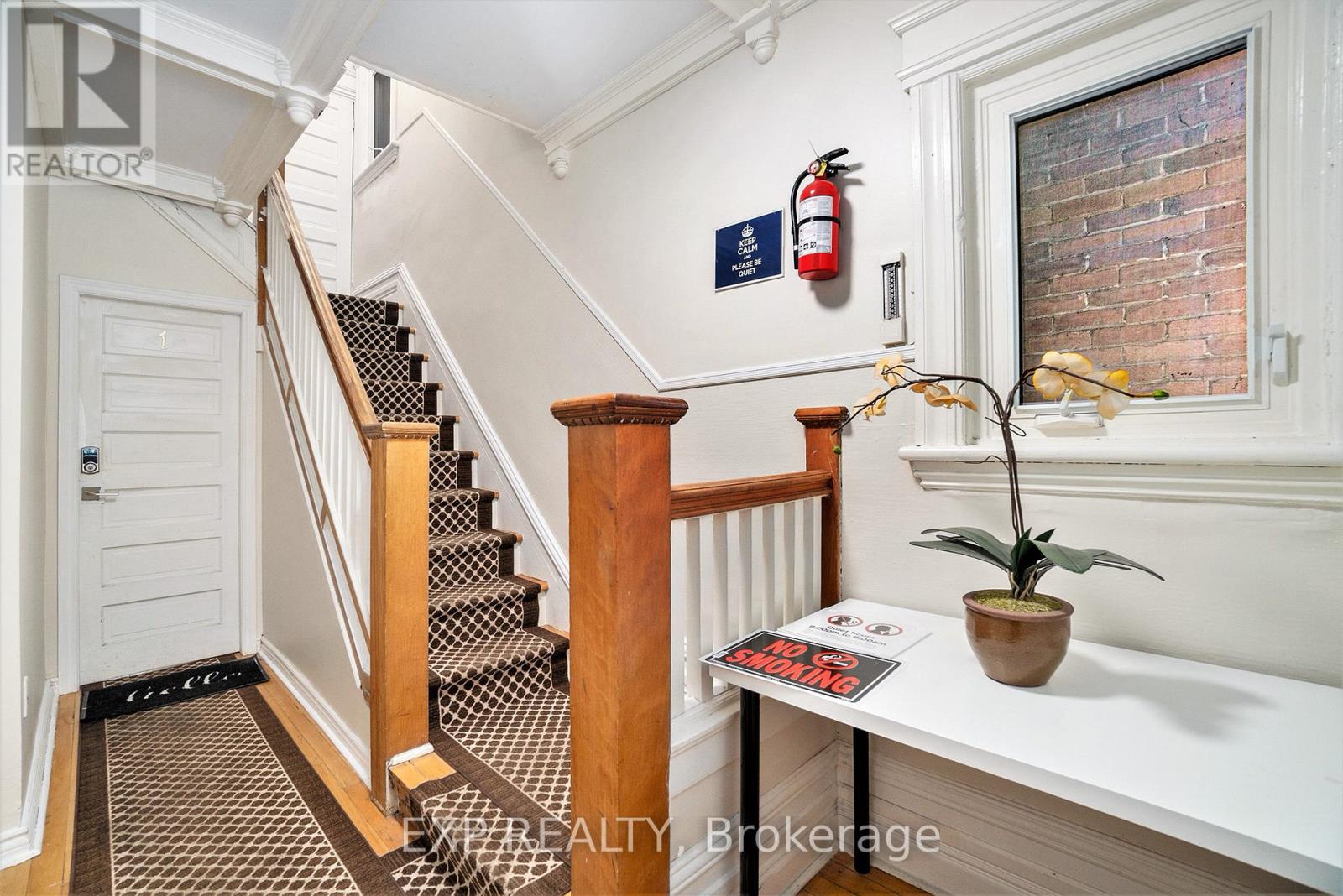 2 - 350 Fifth Avenue, Ottawa, Ontario  K1S 2N8 - Photo 4 - X12492650