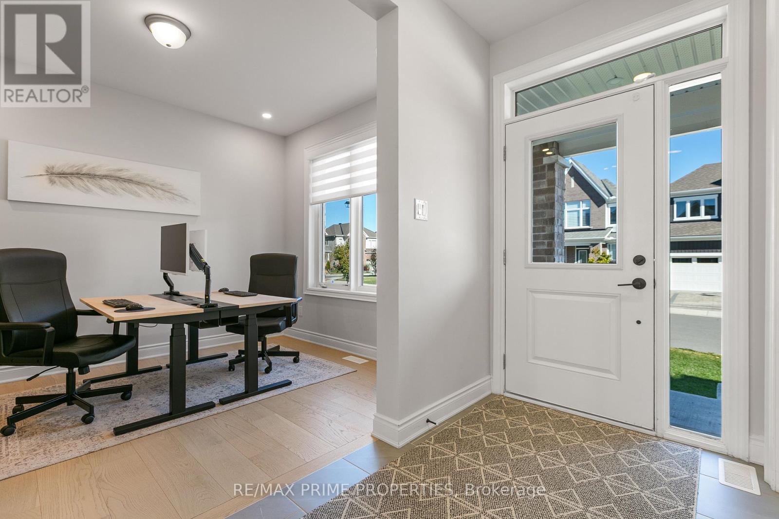 839 Mercier Crescent, Ottawa, Ontario  K1W 0N6 - Photo 3 - X12492706