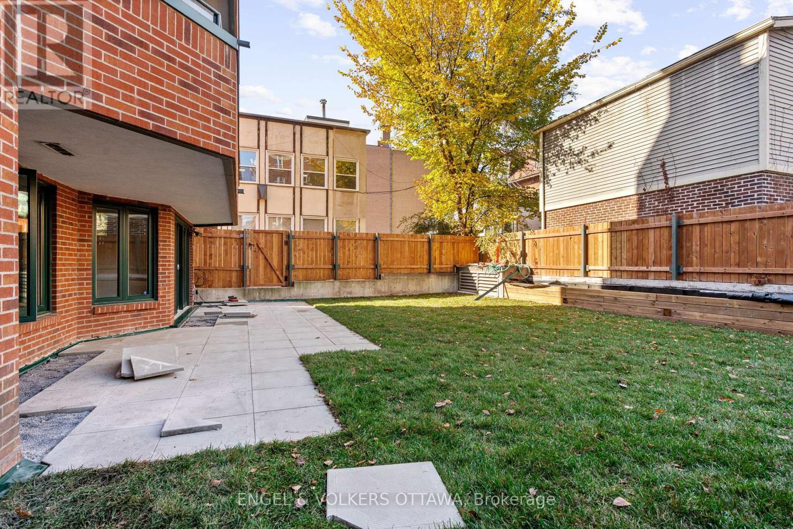 103 - 295 Gilmour Street, Ottawa, Ontario  K2P 0P7 - Photo 30 - X12492726