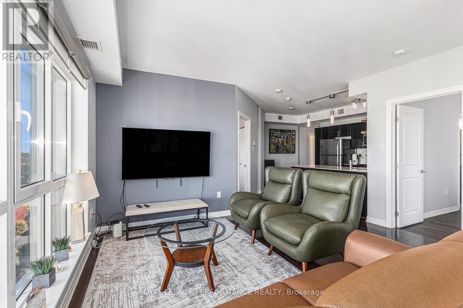 1204 - 90 Landry Street, Ottawa, Ontario  K1L 0A9 - Photo 7 - X12492746