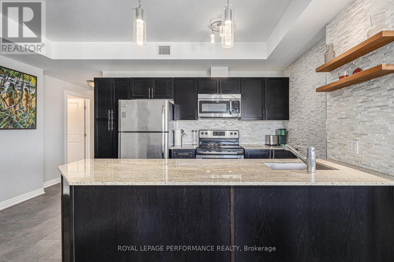 1204 - 90 Landry Street, Ottawa, Ontario  K1L 0A9 - Photo 8 - X12492746