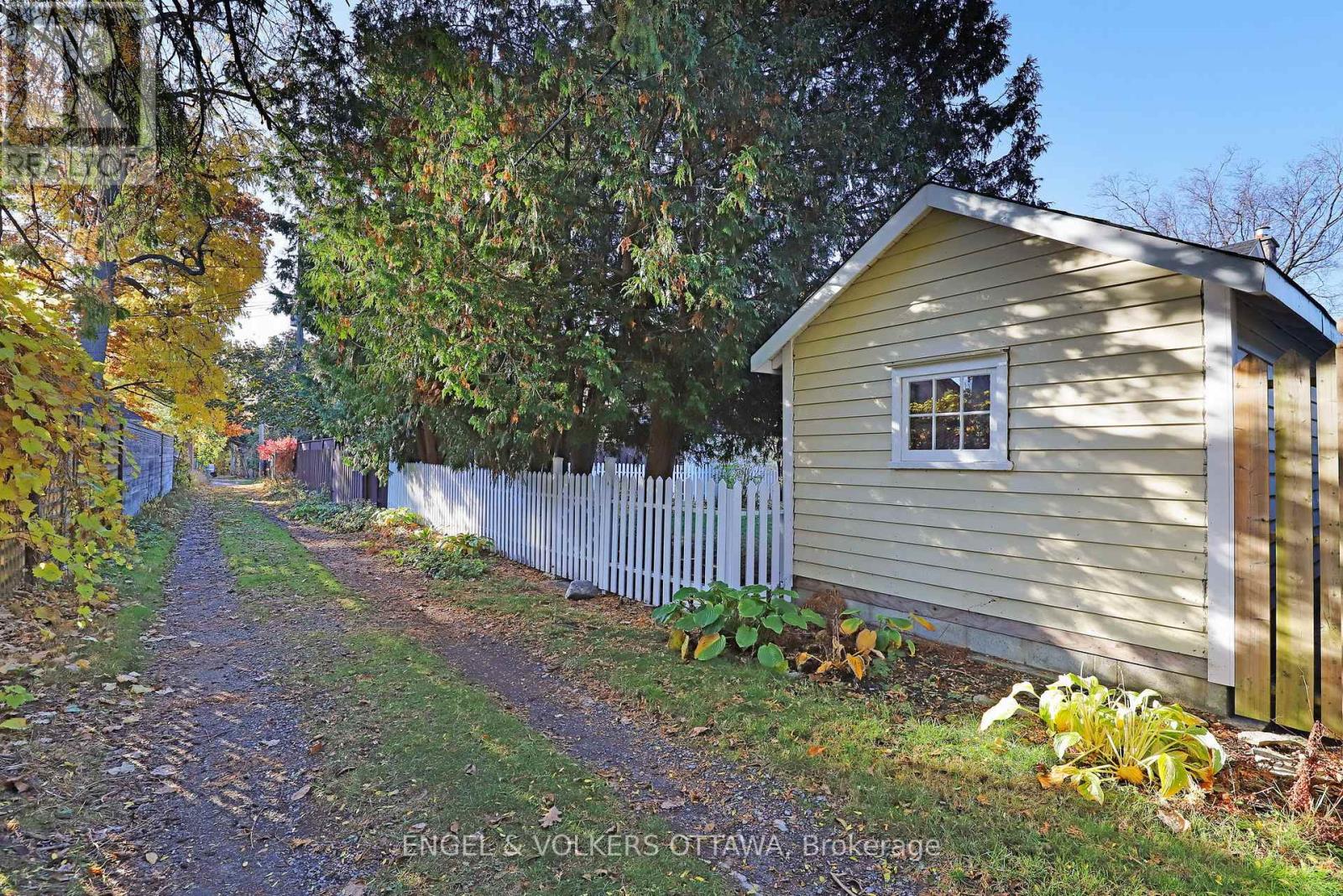 513 Island Park Drive S, Ottawa, Ontario  K1Y 0B4 - Photo 29 - X12492750