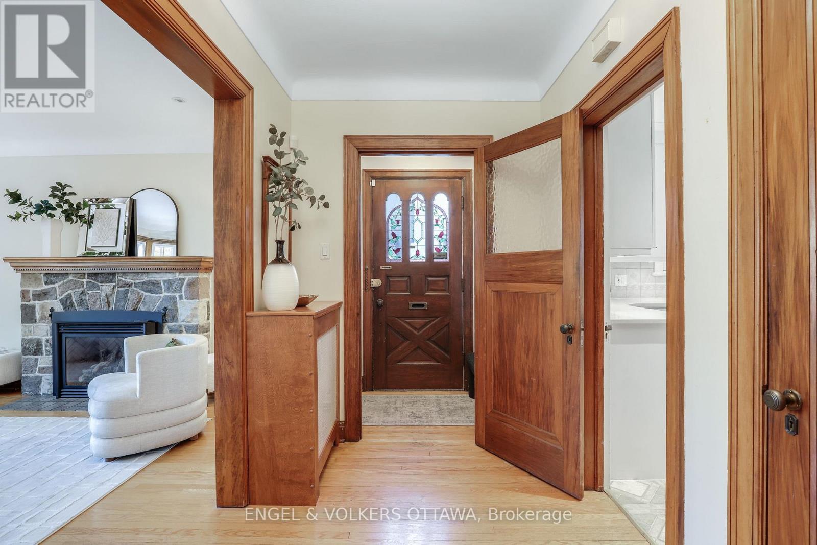 513 Island Park Drive S, Ottawa, Ontario  K1Y 0B4 - Photo 4 - X12492750