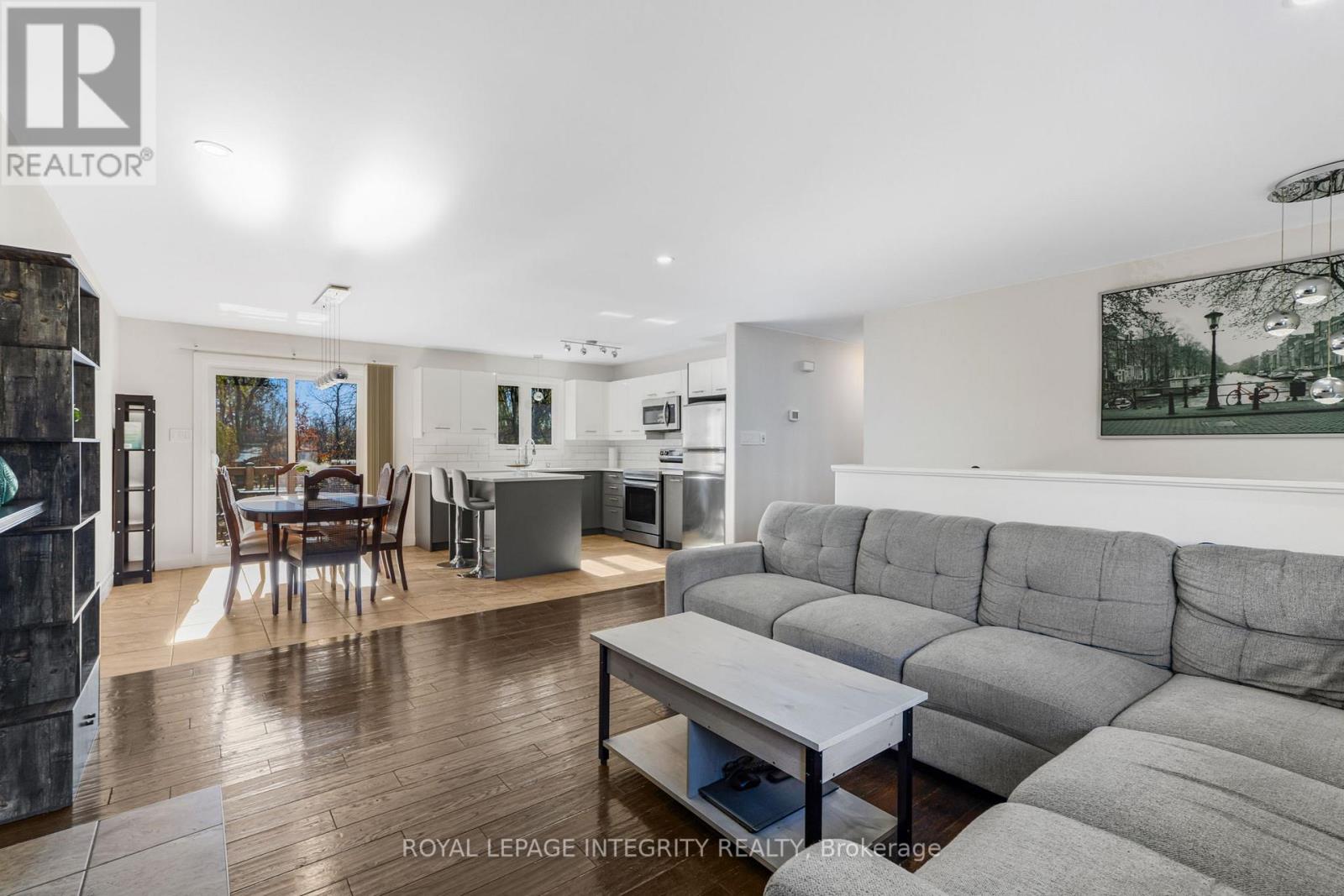 220 Agathe Street, Clarence-Rockland, Ontario  K4K 1K7 - Photo 6 - X12492840