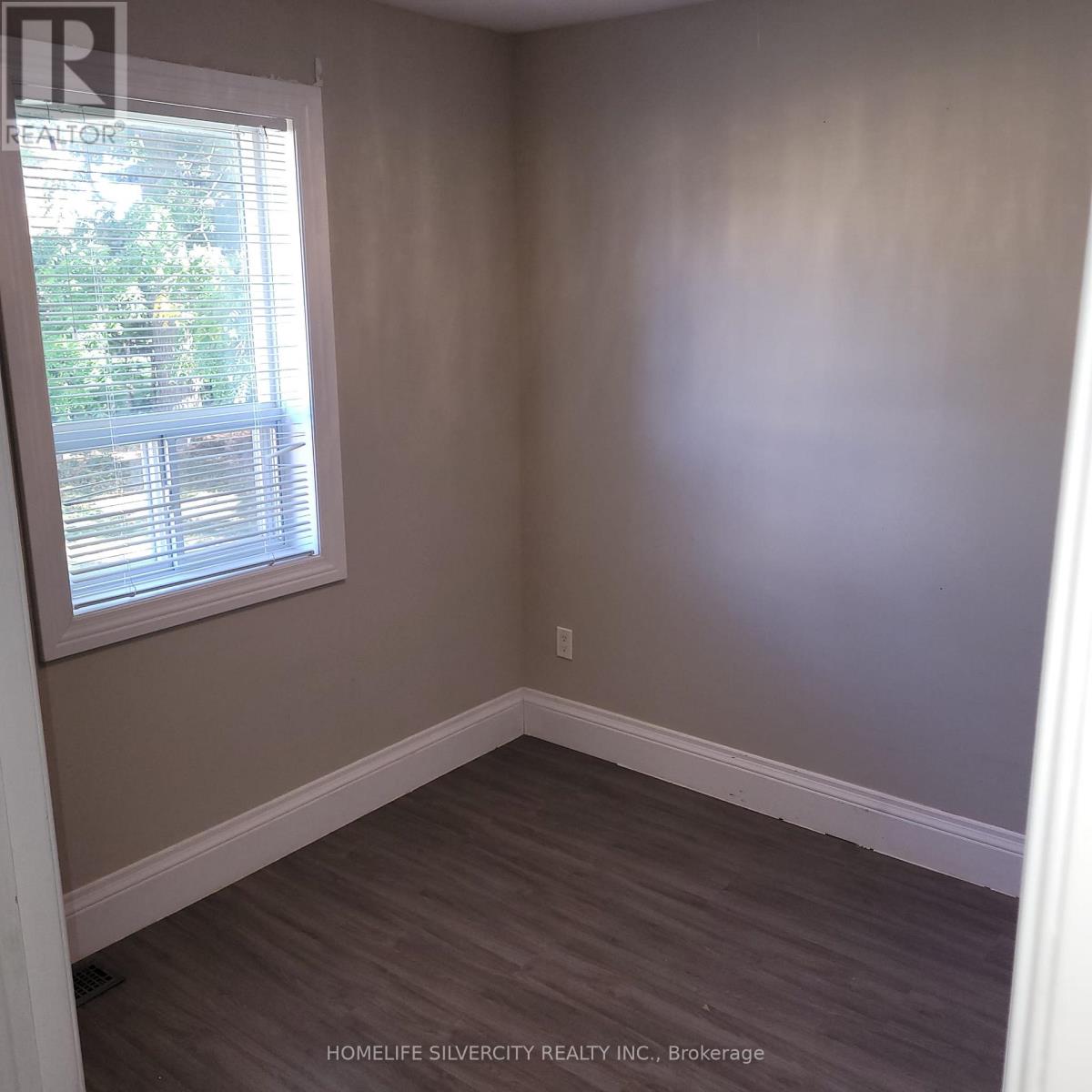 181 Flora Drive, Toronto, Ontario  M1P 1B1 - Photo 12 - E12492436