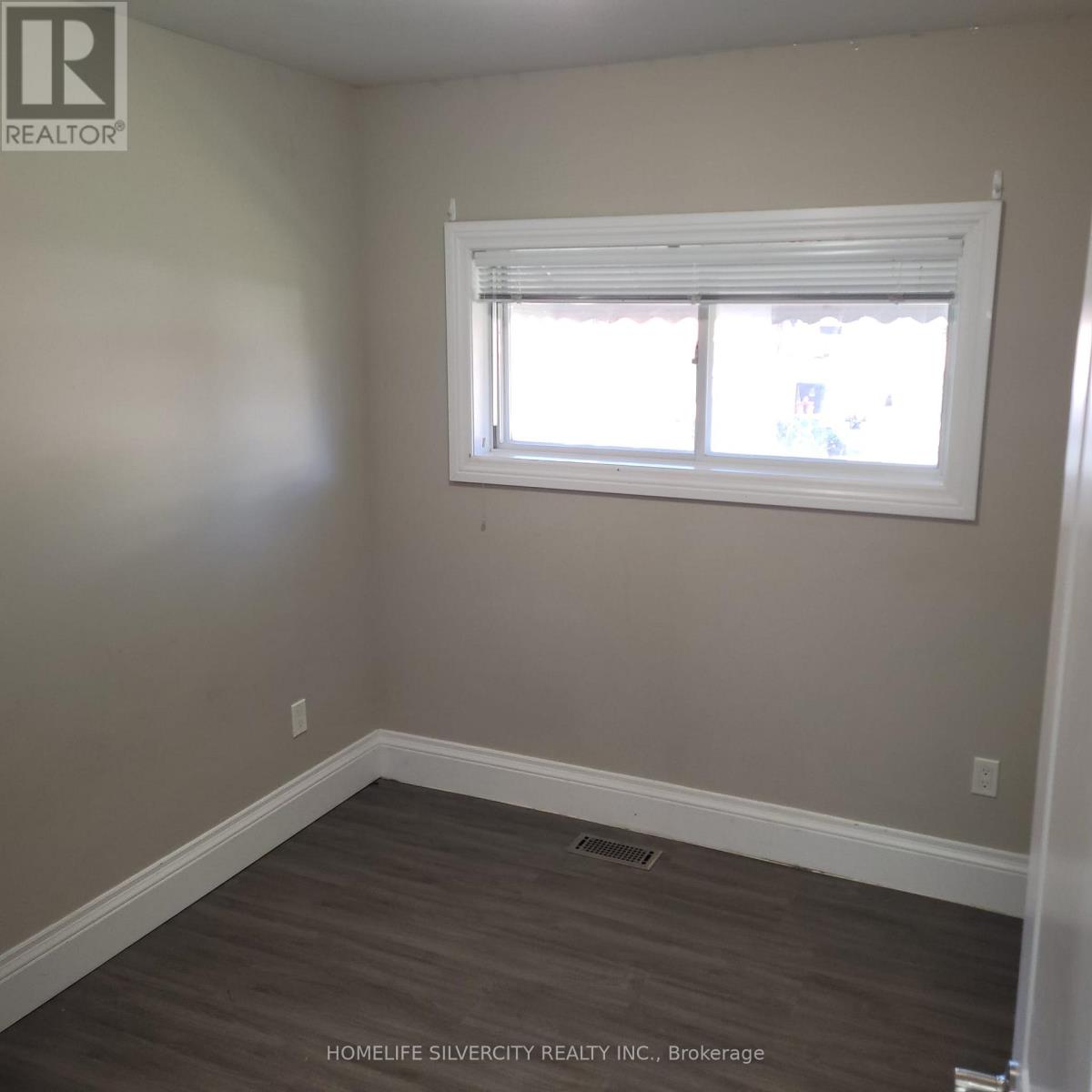 181 Flora Drive, Toronto, Ontario  M1P 1B1 - Photo 13 - E12492436