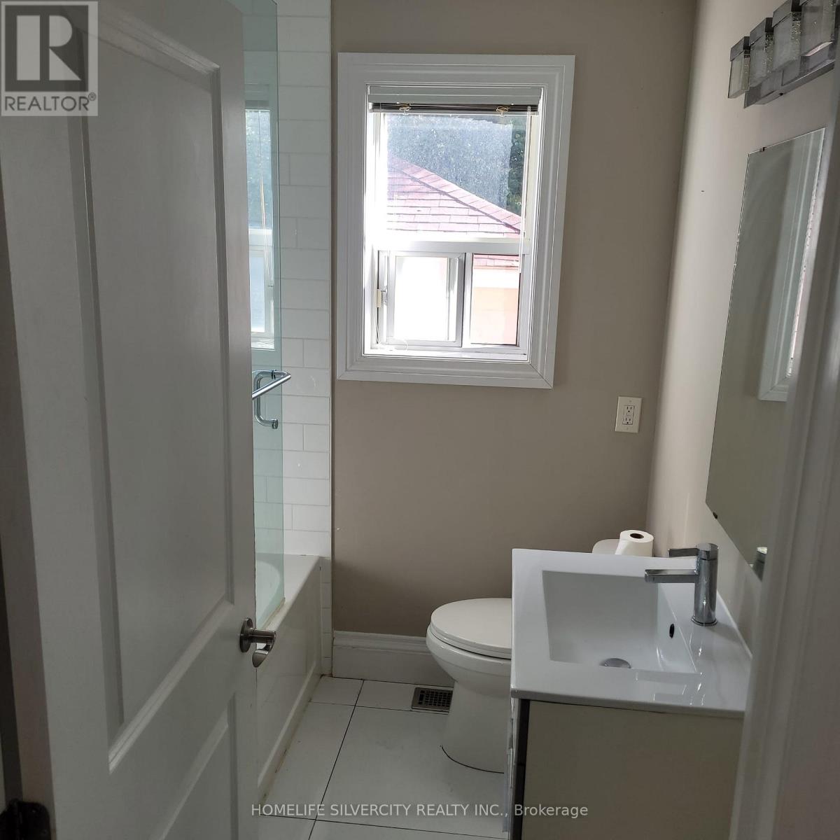 181 Flora Drive, Toronto, Ontario  M1P 1B1 - Photo 14 - E12492436